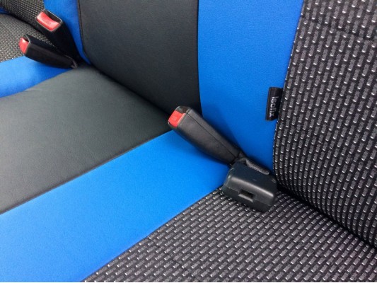 Авточехлы на Lada Kalina 2 Авточехлы на Lada Kalina 2