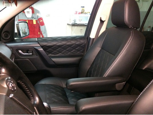 Каркасные авточехлы на Land Rover Freelander 2