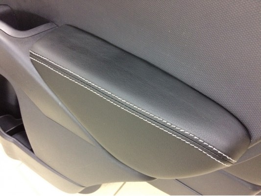 Перетяжка дверных карт Перетяжка дверных карт