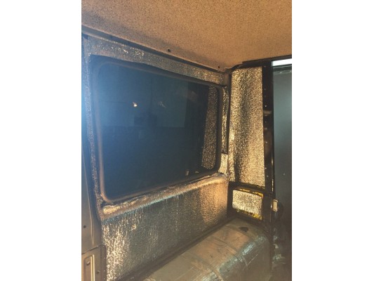 Шумоизоляция пола, арок, дверей и багажника